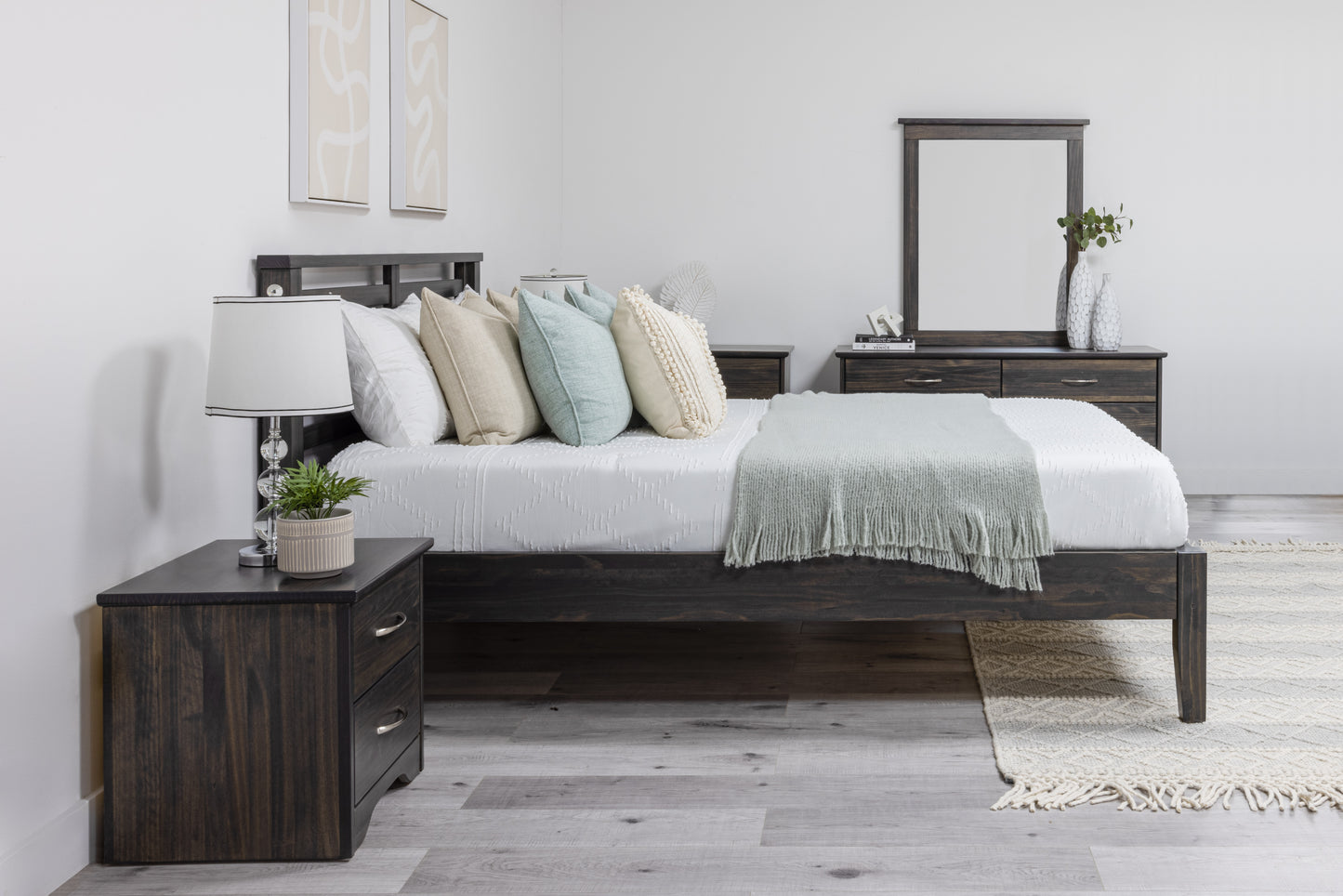 Ella Platform Bed - Queen