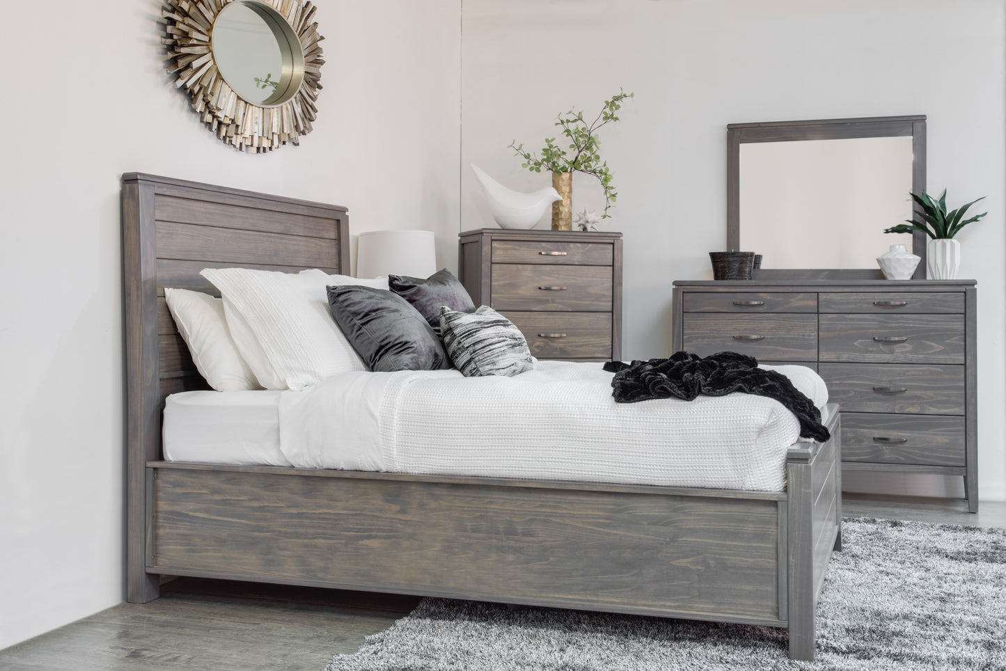 Robina Platform Bed - Full/Double