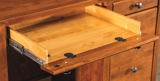 Shaker 4 Drawer Desk
