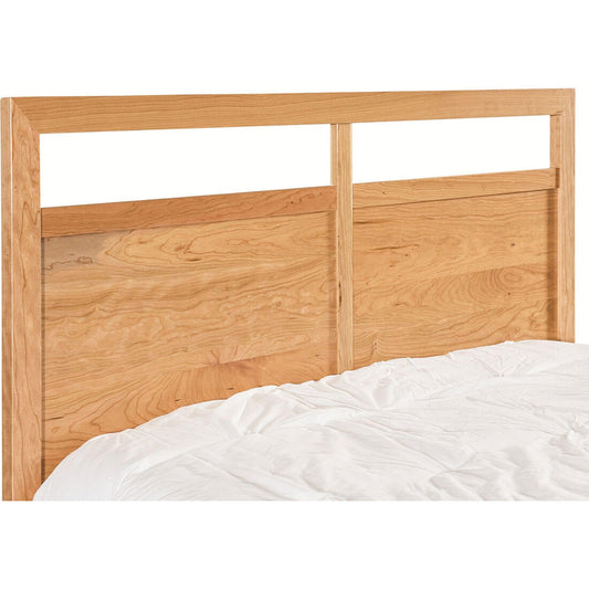 Cherry Maverick Platform Bed w/Footboard Storage